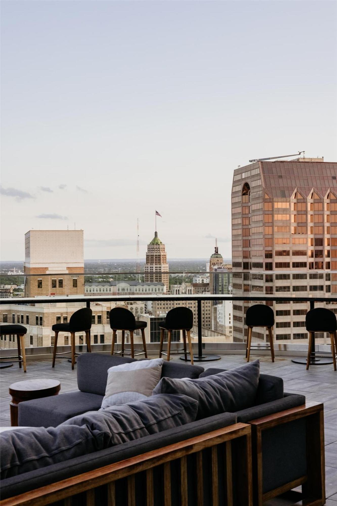 Thompson - Riverwalk, By Hyatt 5*