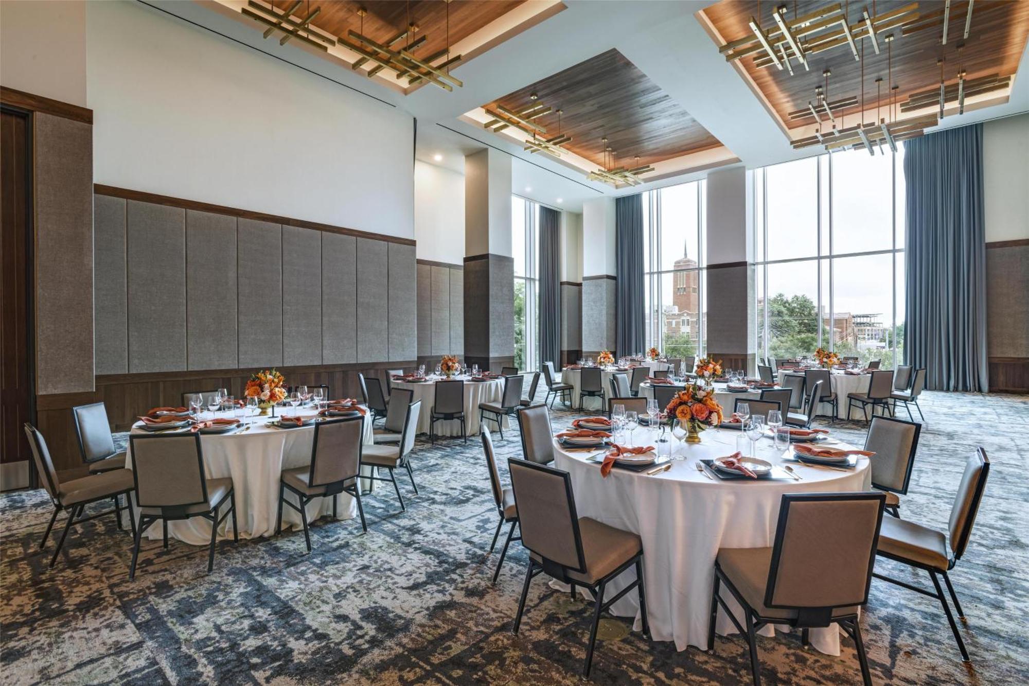 Thompson - Riverwalk, By Hyatt 5*